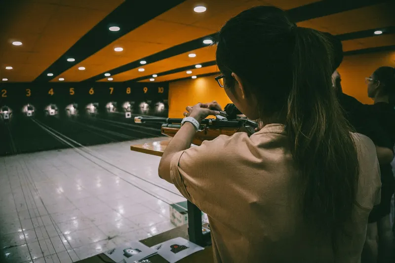 Indoor shooting range firing lanes